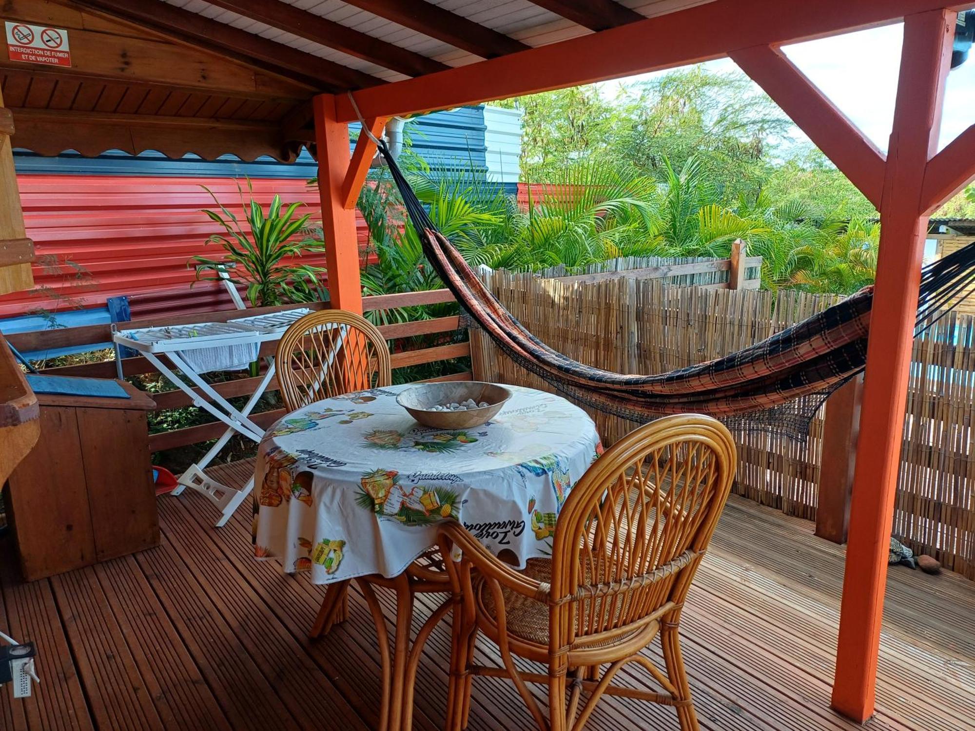 Soleil Couchant Bouillante Ngoại thất bức ảnh